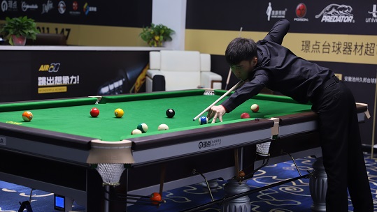 在欧洲足坛 在欧洲足坛