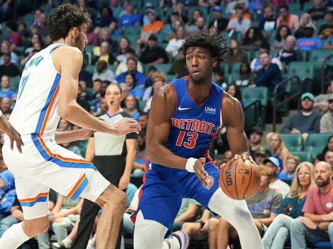 他已在墨尔 他已在墨尔