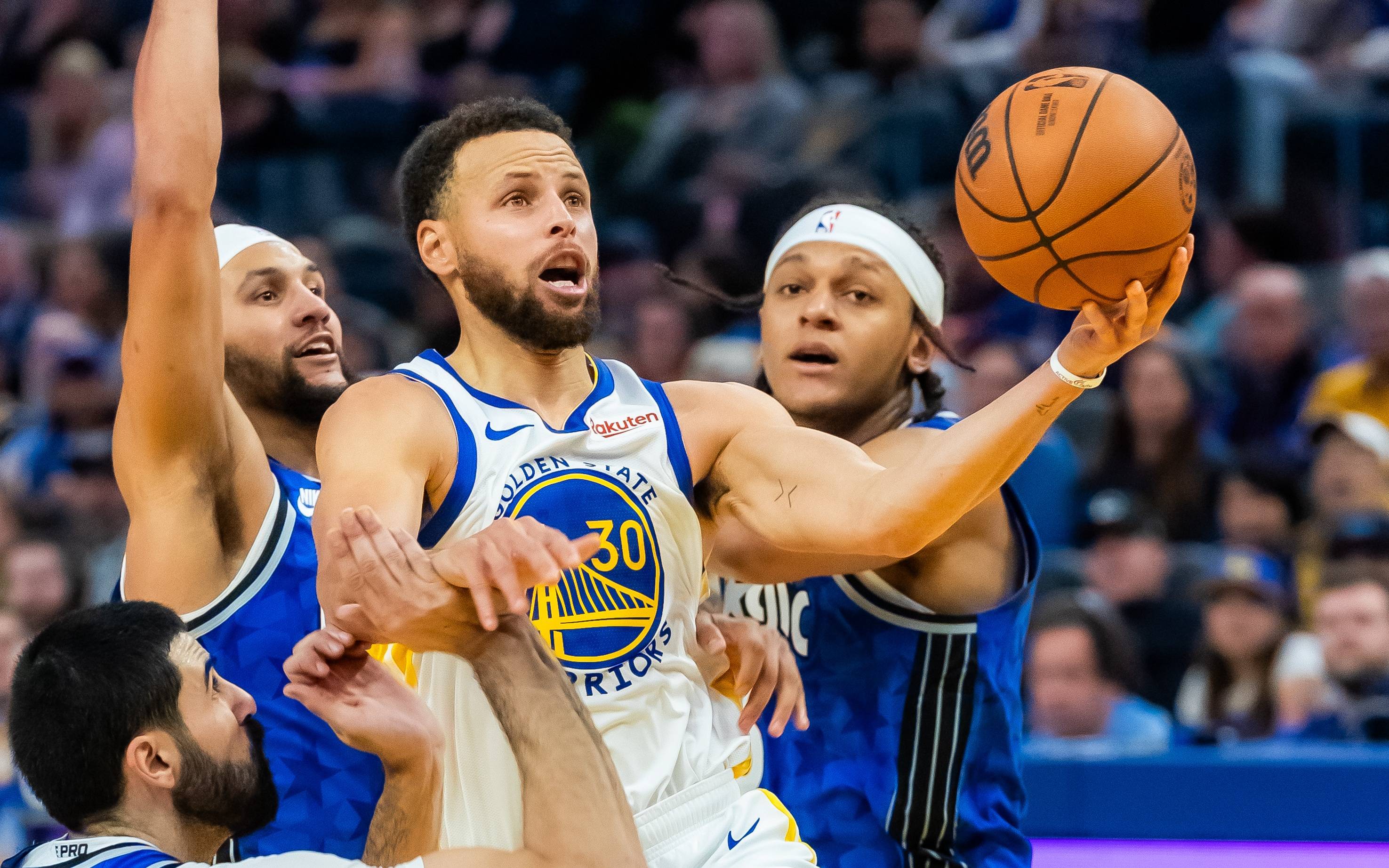 前场的积极 前场的积极